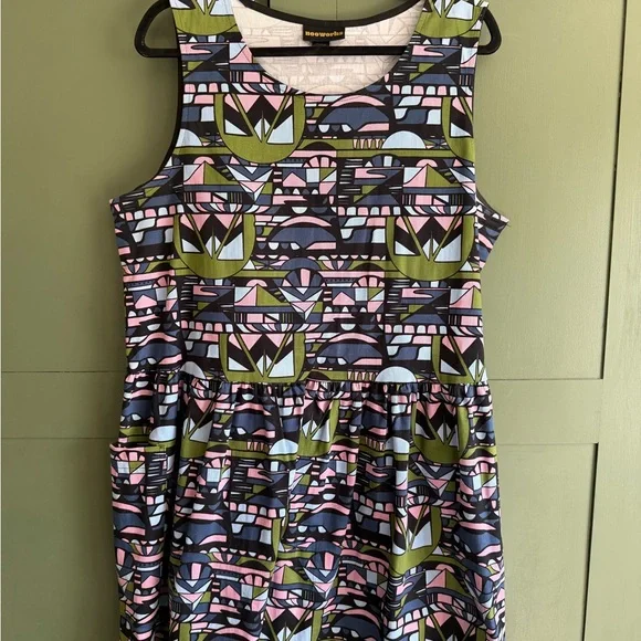 Nooworks Big Pocket Dress - Picture 1 of 3